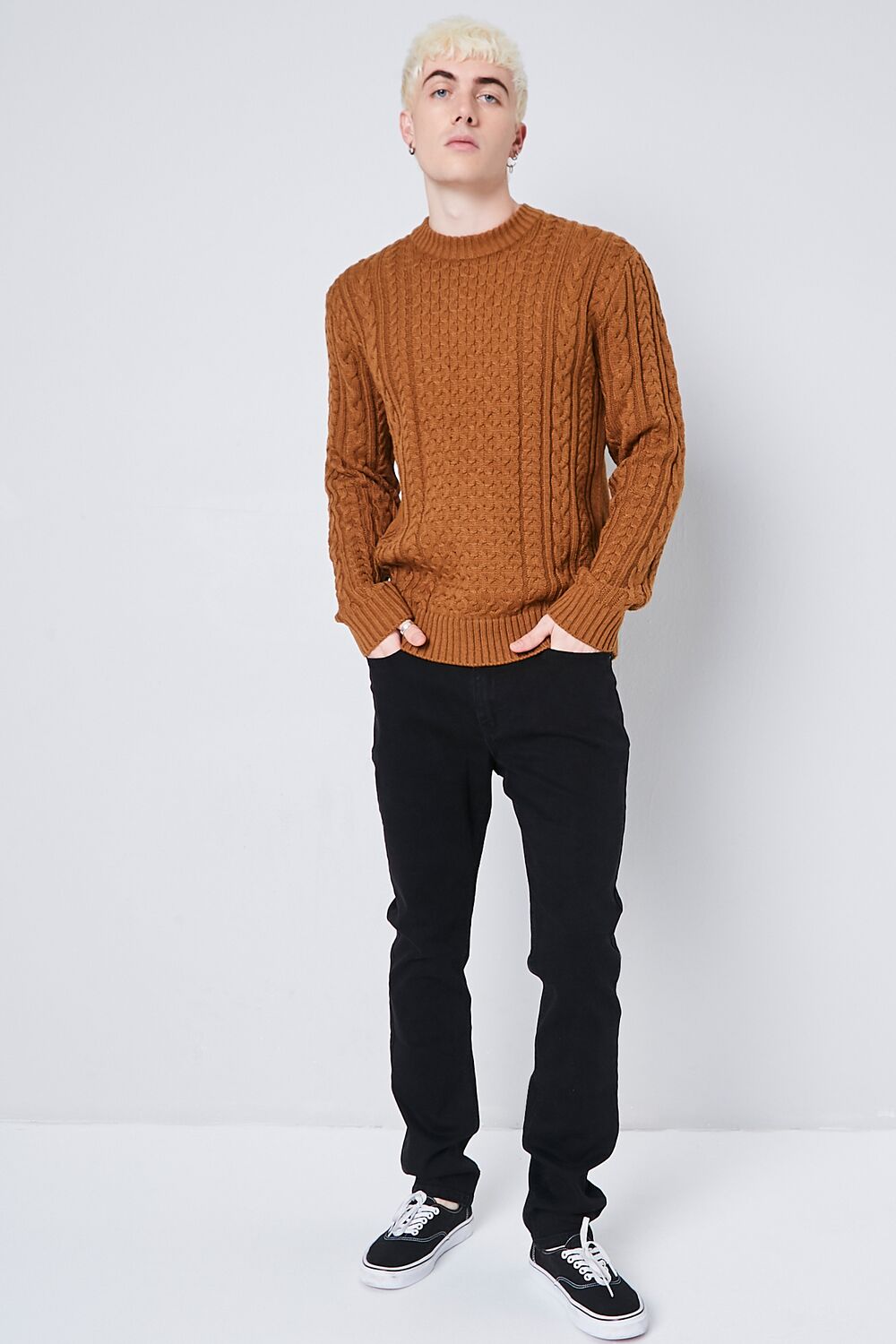 Basic Slim-Fit Jeans